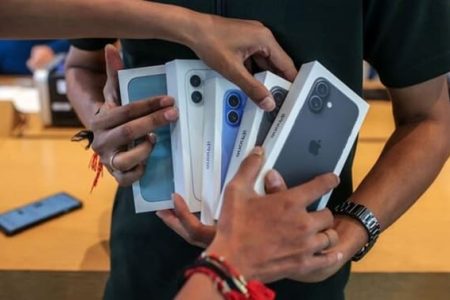 ممنوعیت رجیستری iPhone برداشته شد؛ بازار موبایل آماده ورود آیفون‌های جدید