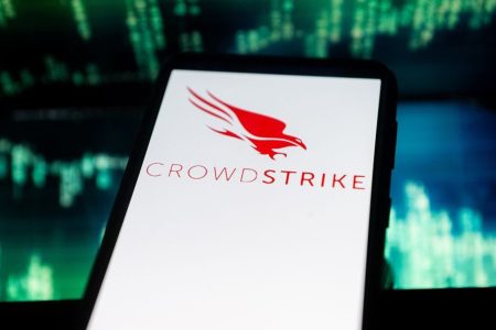 دولت آمریکا روی قرارداد ۳۲ میلیون‌دلاری CrowdStrike و Carahsoft تحقیق می‌کند